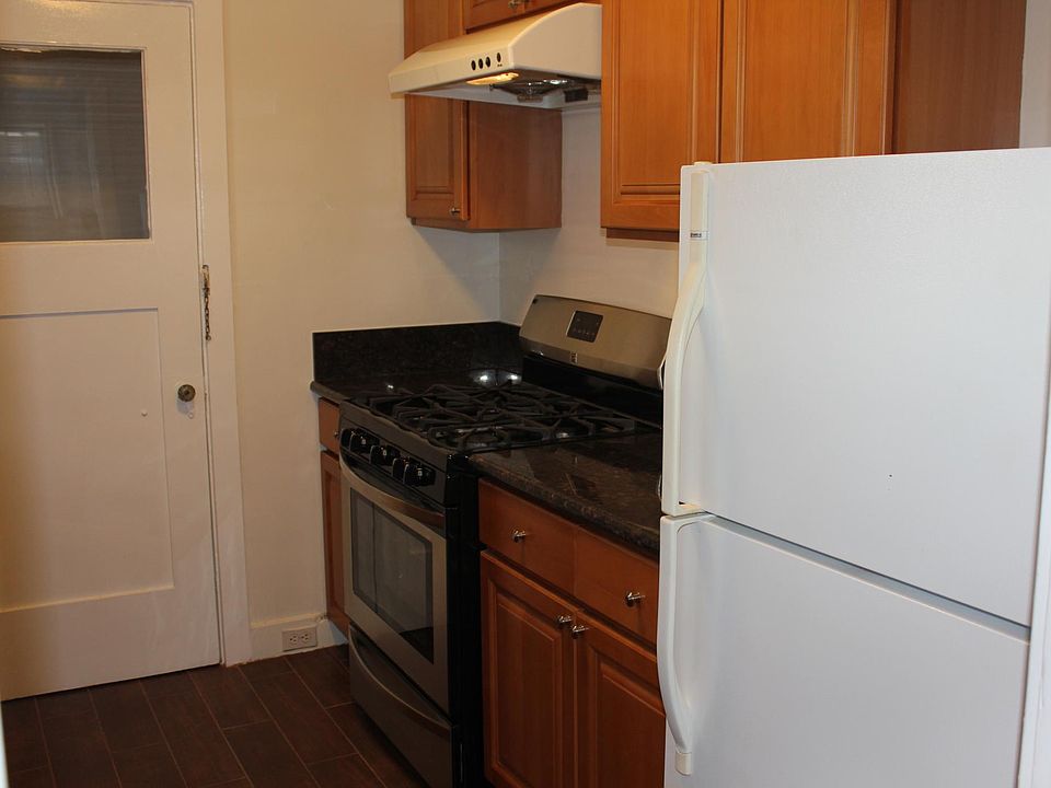 1st image of 52 N San Marino Ave #52
