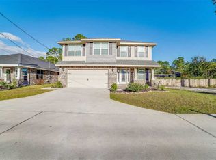2076 Bergren Rd, Gulf Breeze, FL 32563