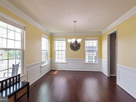 5th image of 11873 Emerald Green Dr