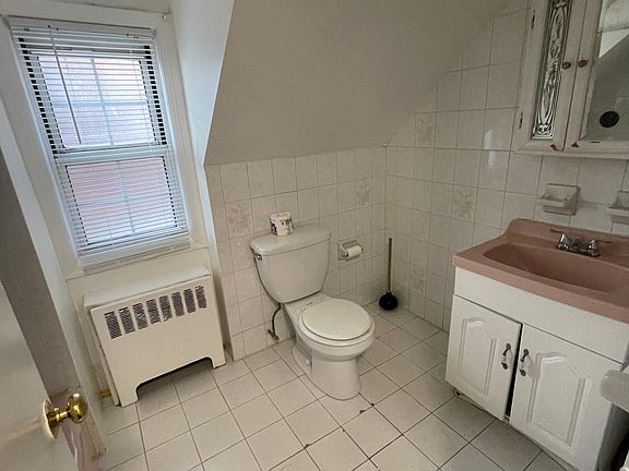 3rd image of 281 Sedgwick Ave #2A