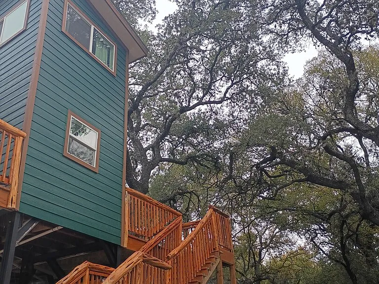 Hi View Dr — Photo 2