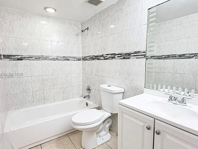 5100 SW 41st St #115 — Photo 10