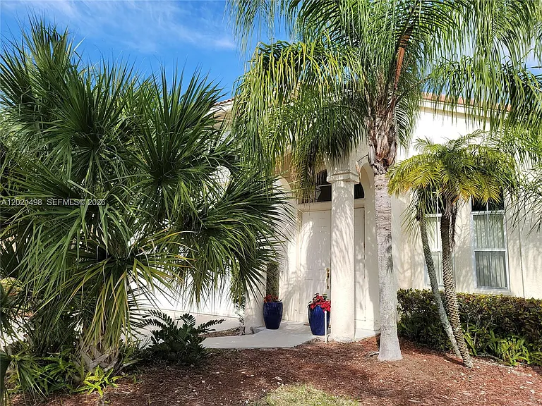 16801 SW 49th Ct — Photo 6