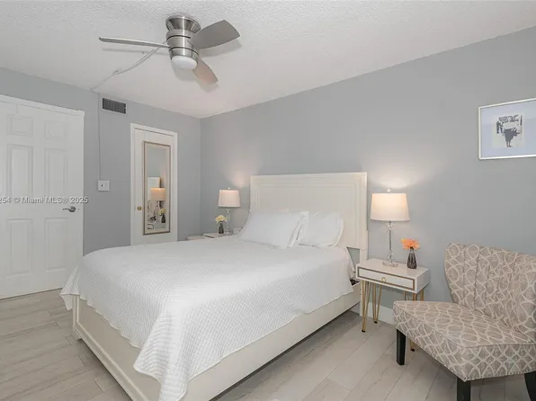 6700 Cypress Rd APT 107, Plantation, FL 33317