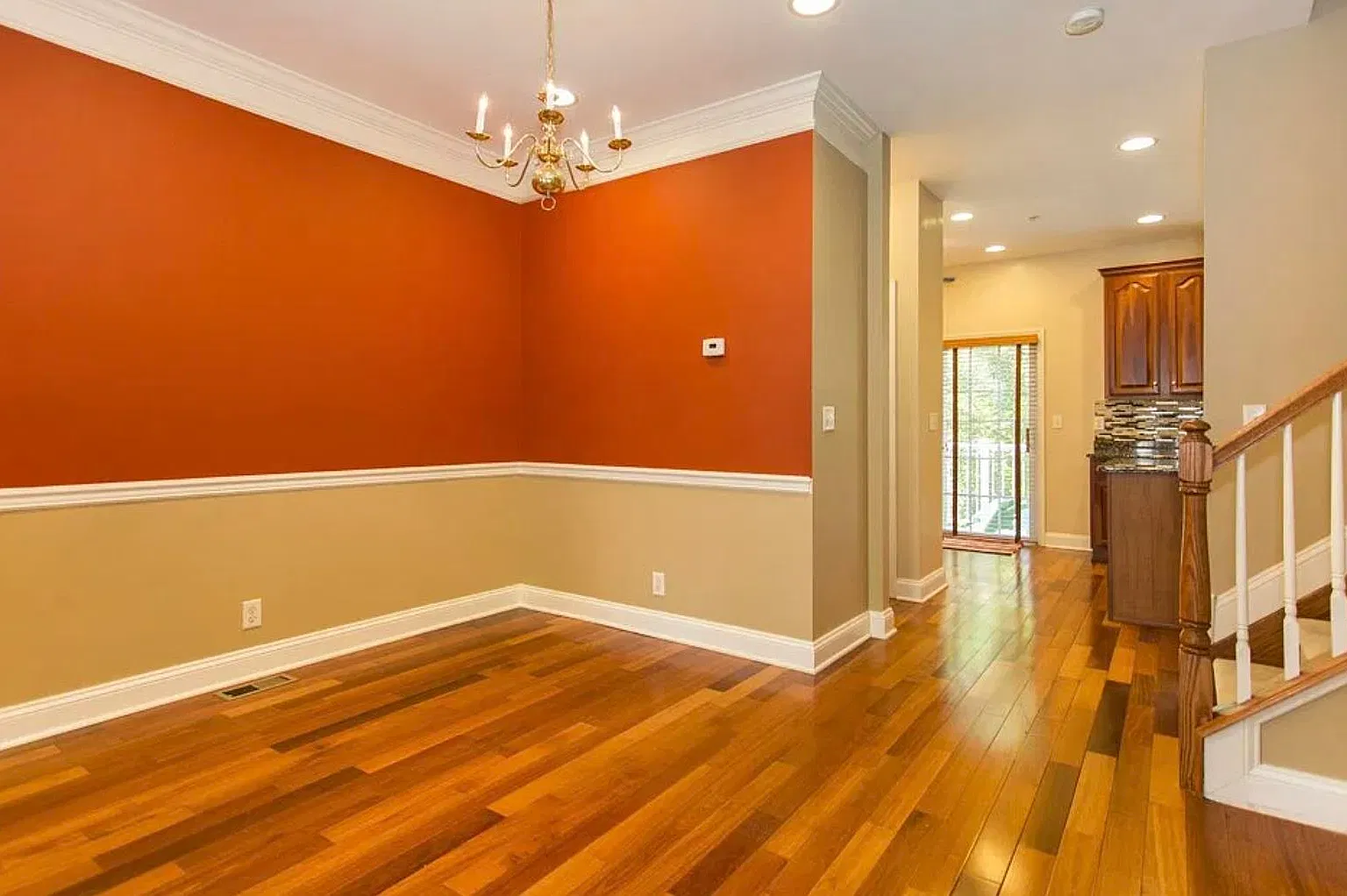 2 bed, 2.5 bath, 1945 sqft, $4,500 — Photo 4