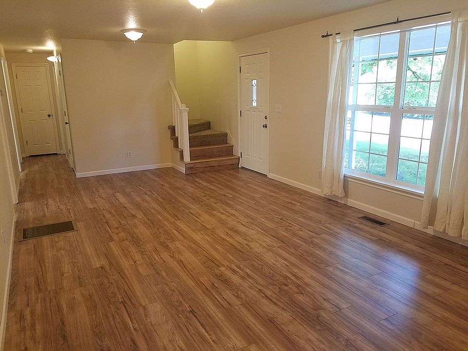 1st image of 8610 NE 112th Ave