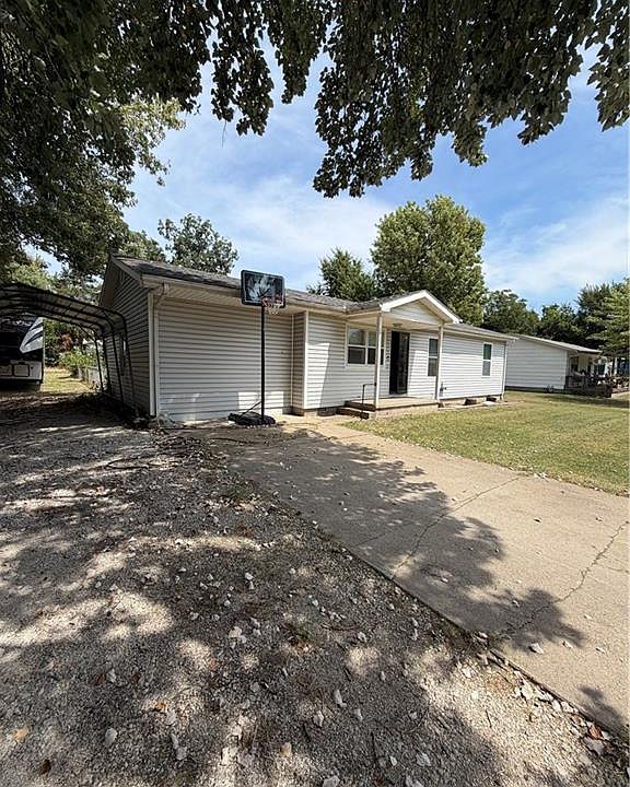 1st image of 1329 Elliott Ave