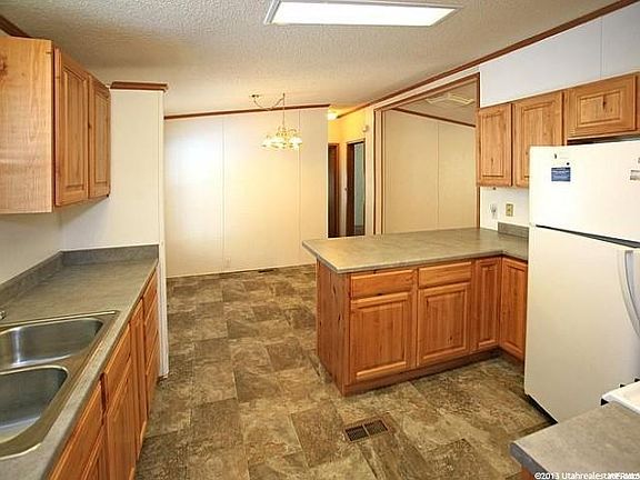 2nd image of 555 N 500 W Trailer 11