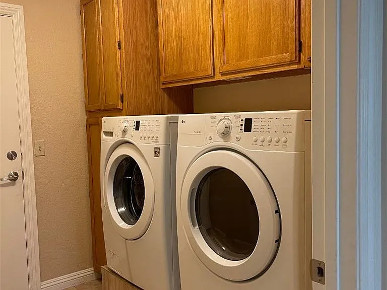 5905 April Ln — Photo 27