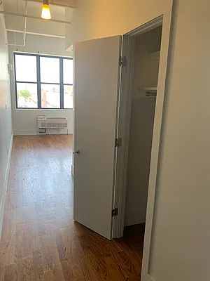 Rented by City Vista Inc | media 4