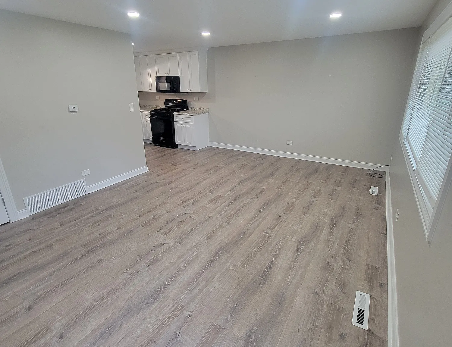 Duane Terrace Townhomes — Photo 4