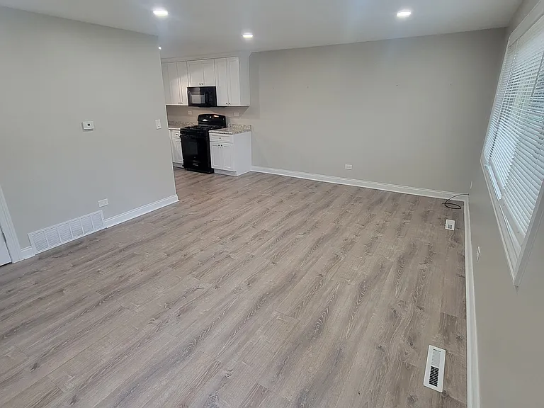 Duane Terrace Townhomes — Photo 4