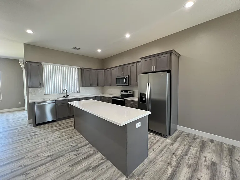 1368 Harker Ct — Photo 13