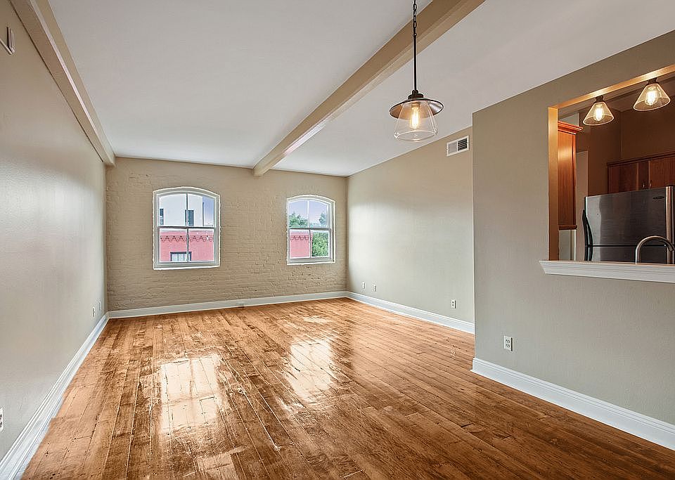 1st image of 333 Julia St APT 423