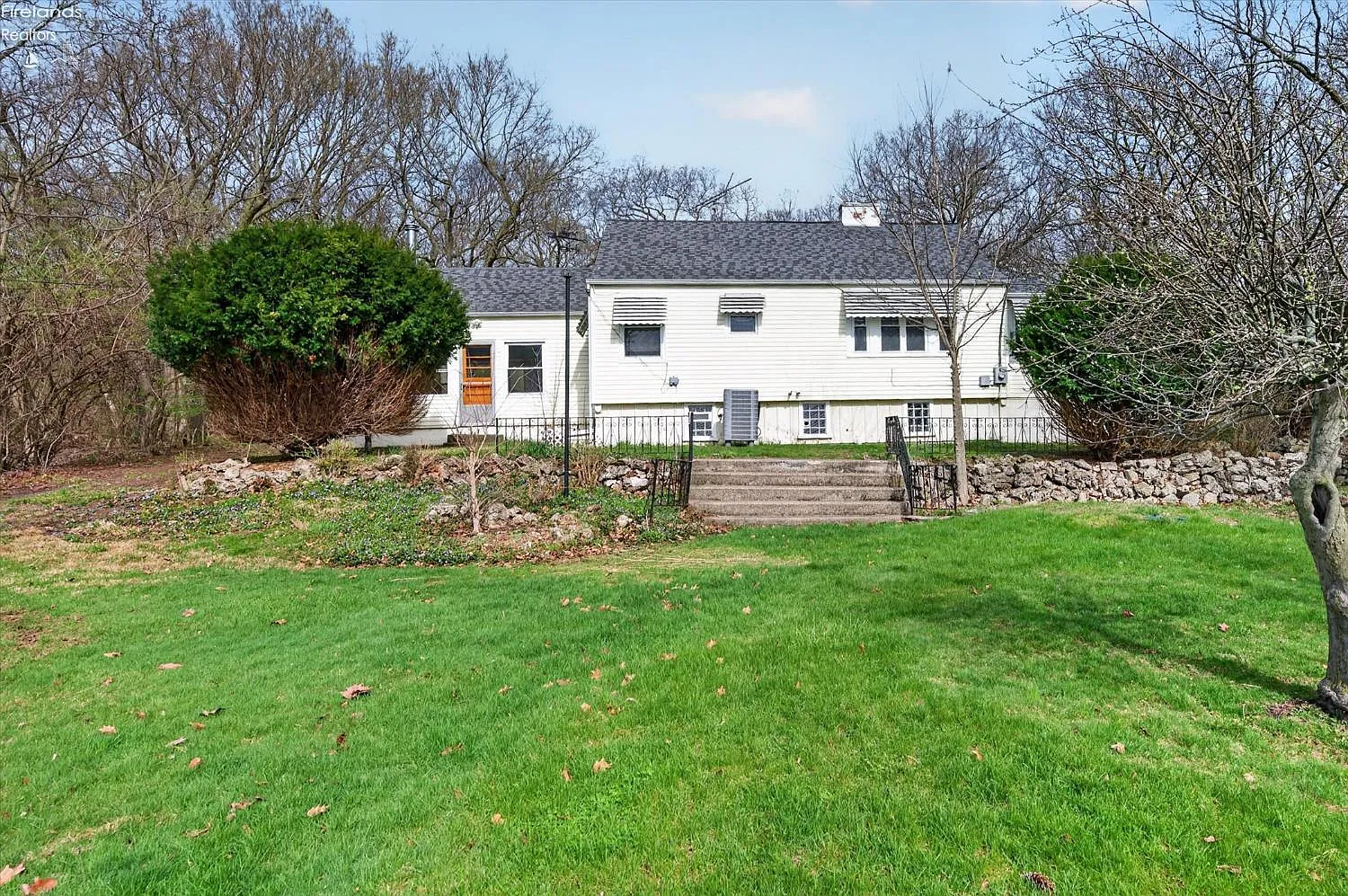 1641 Langram Rd photo 1