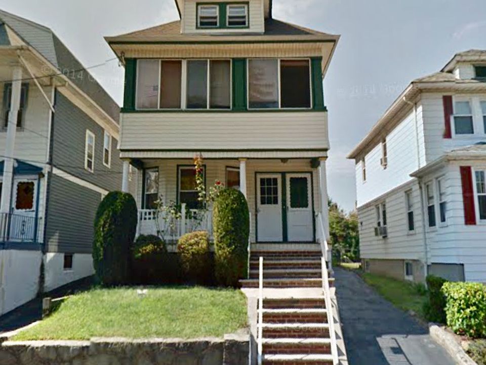1st image of 130 Lexington Ave