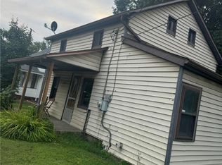 11219 Lincoln St SE, Robertsville, OH