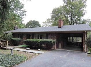 49 Friendship Ln, Stuarts Draft, VA 24477