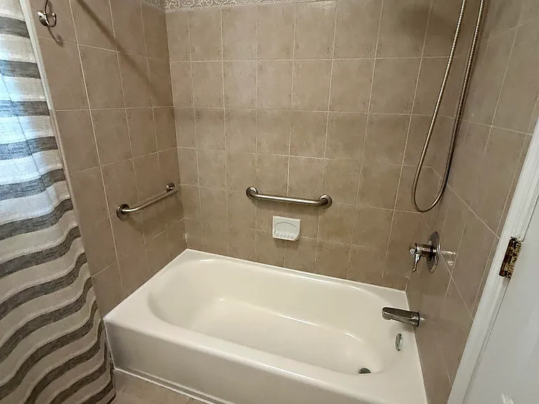 408 Ellison St #2 — Photo 9