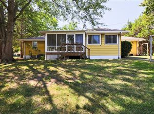 1110 SE Graham Ridge Rd, Blue Springs, MO 64014