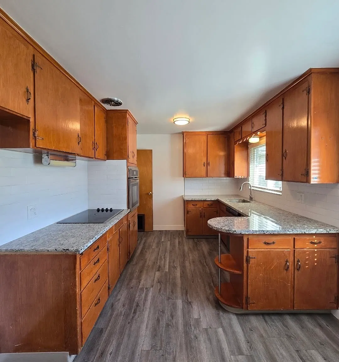 3 bed, 1.5 bath, 1470 sqft, $2,395 — Photo 4