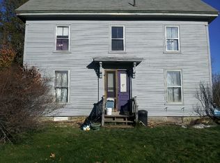 39 Mount Ephraim Rd, Searsport, ME 04974