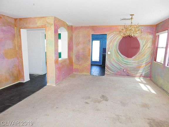 5th image of 3944 Narrow Canyon St