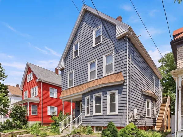 15 Waverly Ave, Everett, MA 02149