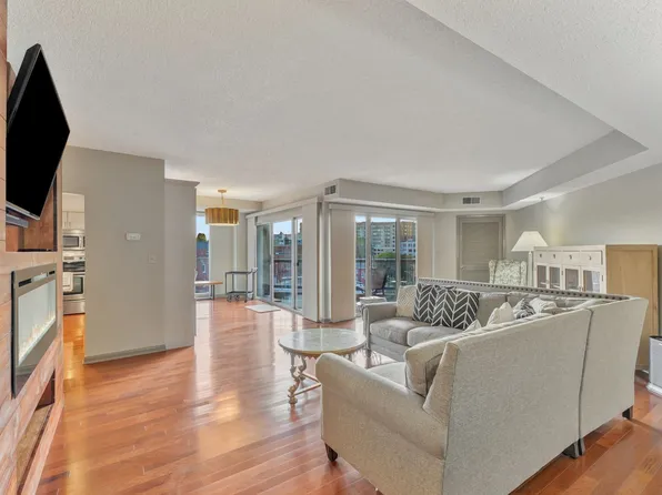 900 19th Ave S APT 708, Nashville, TN 37212