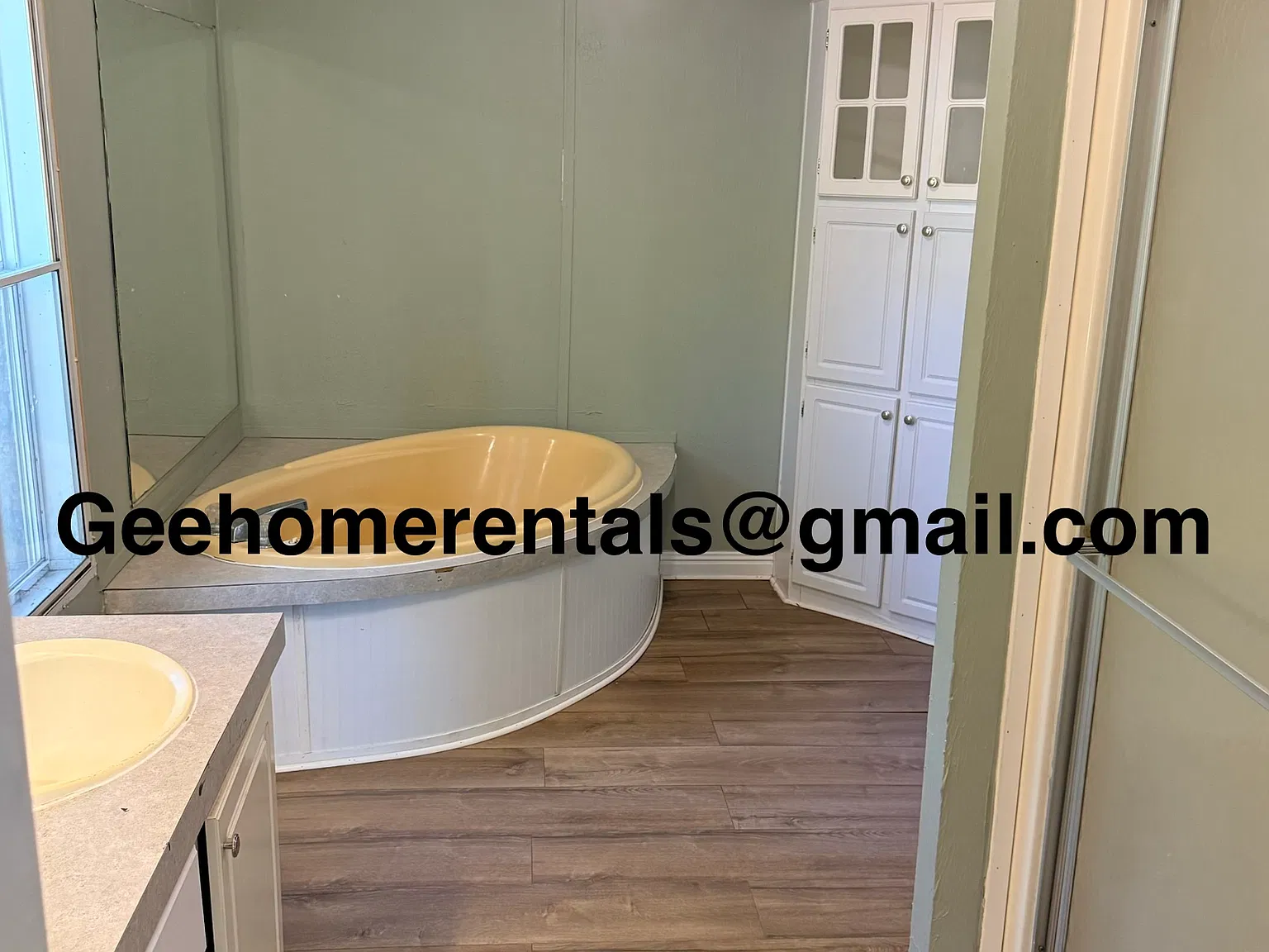 111 Sarah Ln — Photo 4