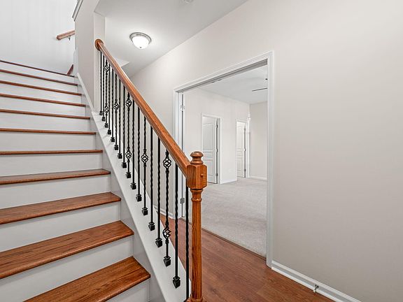 3rd image of 9226 Wooden Rd