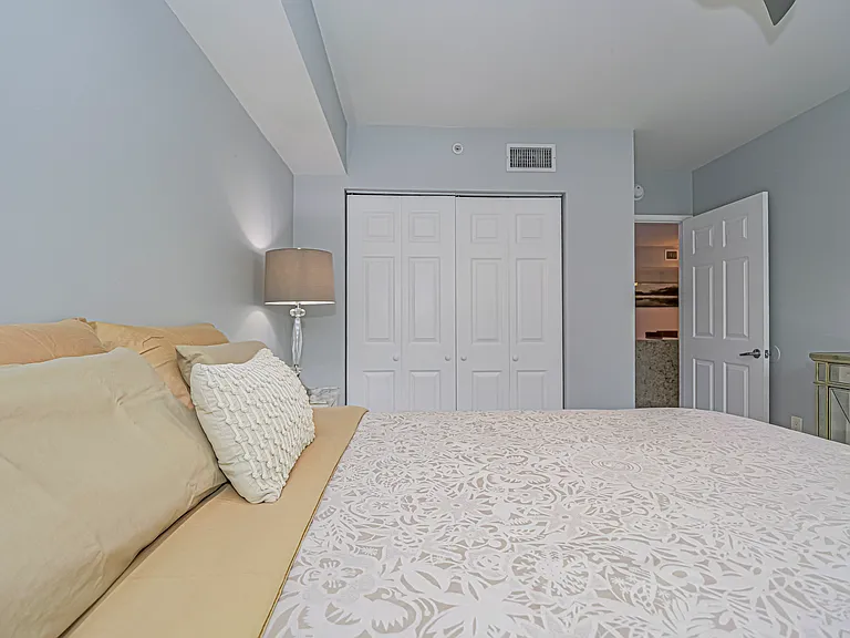 1550 S 42nd Cir #107 — Photo 15