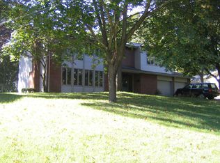 90 Kennedy Rd, Manchester, CT 06042