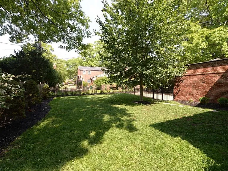 937 S Bemiston Ave — Photo 45