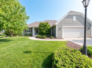 1166 Goldfinch Way, Oconomowoc, WI 53066