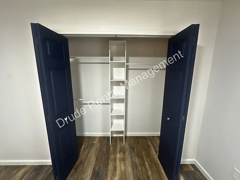 24473 Marie Ct — Photo 16