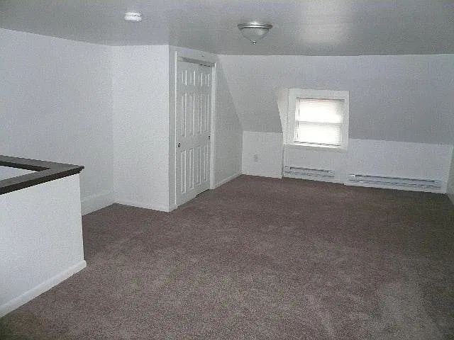 7 bed, $1,900 — Photo 3