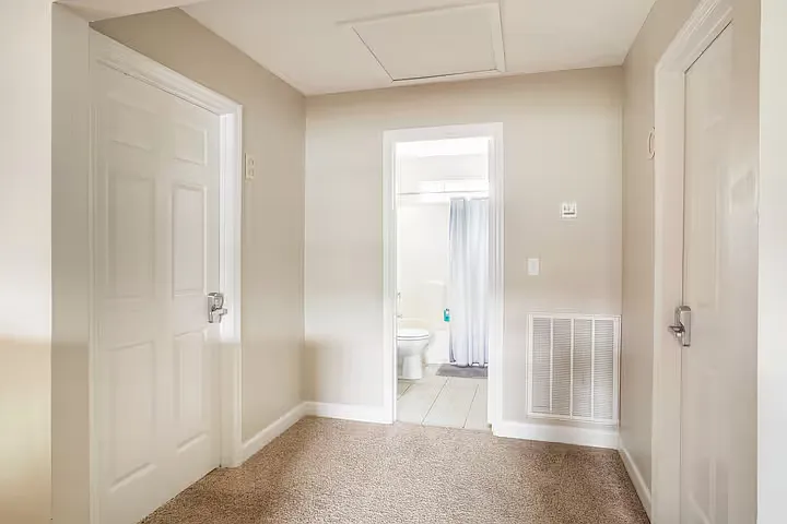 1726 Underwood St — Photo 14