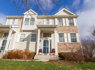 844 Clover Ln, Hampshire, IL 60140