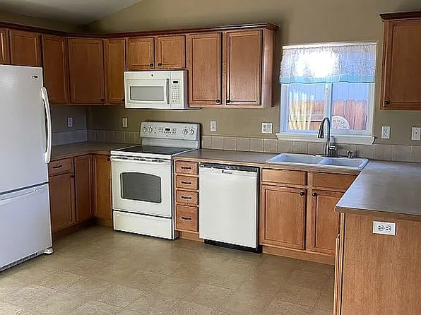 3370 SW Newberry Ave, Redmond, OR 97756