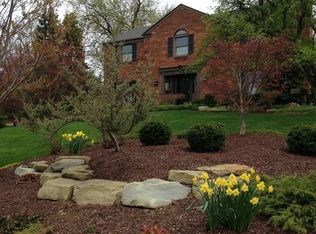 416 Gaywood Cir, Pittsburgh, PA 15241