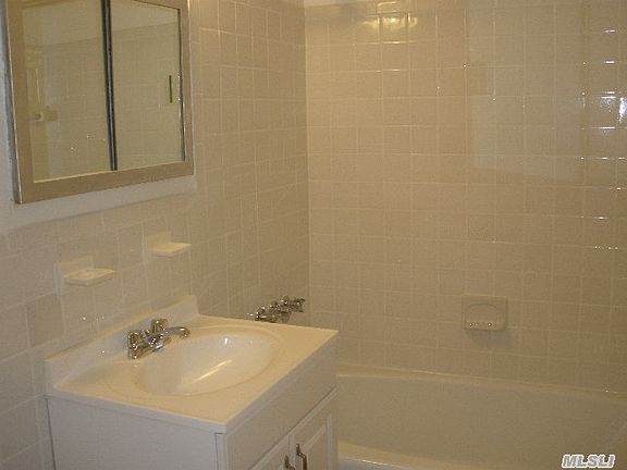 5th image of 89-00 170th St #3M