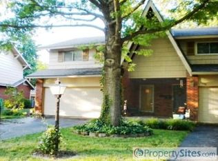 5412 W 104th St, Overland Park, KS 66207