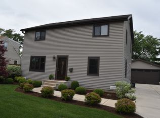 212 Hayes Dr, Northlake, IL