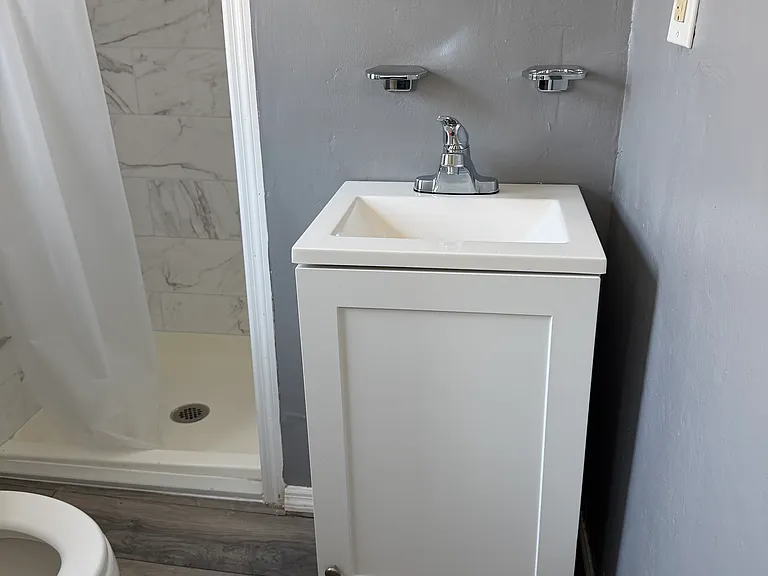 55 Halsey St #3 — Photo 5