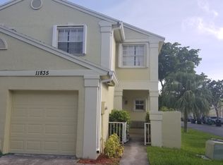 11835 SW 100th St, Miami, FL 33186