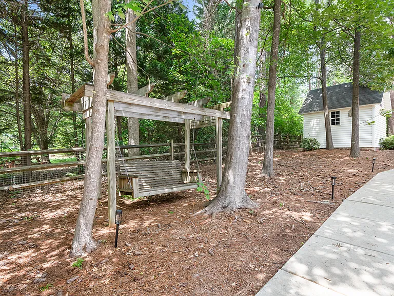 7309 Windy Pine Cir — Photo 29