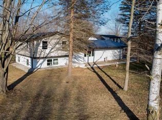 18395 Pierce Rd, Lakeville, IN 46536