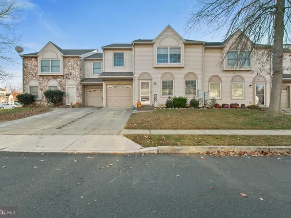 112 Carriage Ln, Logan Township, NJ 08085