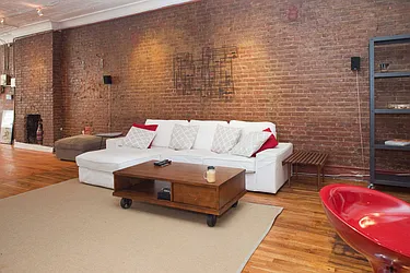 Rented by Warren T Real Estate Corp.